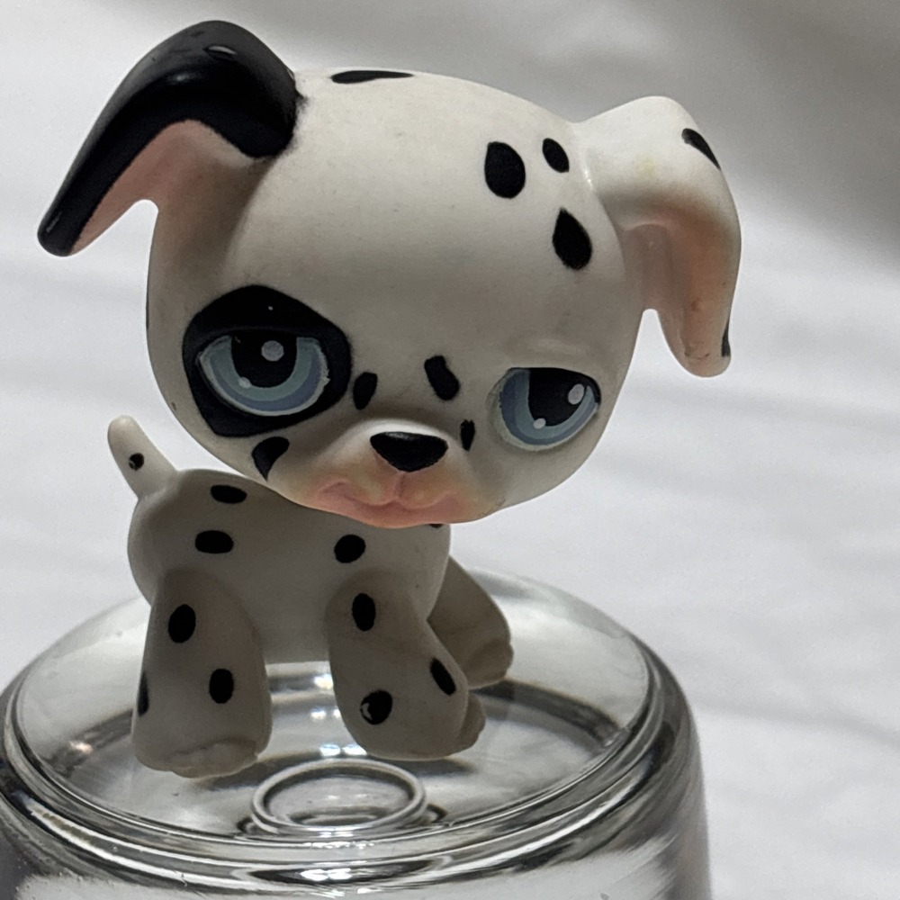 DALMATIAN DOG 297 Purple Eyes - Authentic Littlest Pet Shop - Hasbro LPS